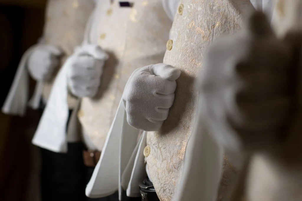 How To Attract The Best Household Staff